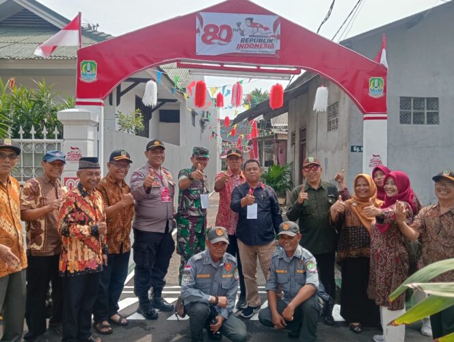 
					Semarak HUT RI ke-80, Pondok Gede Gelar Lomba Poskamling dan K3