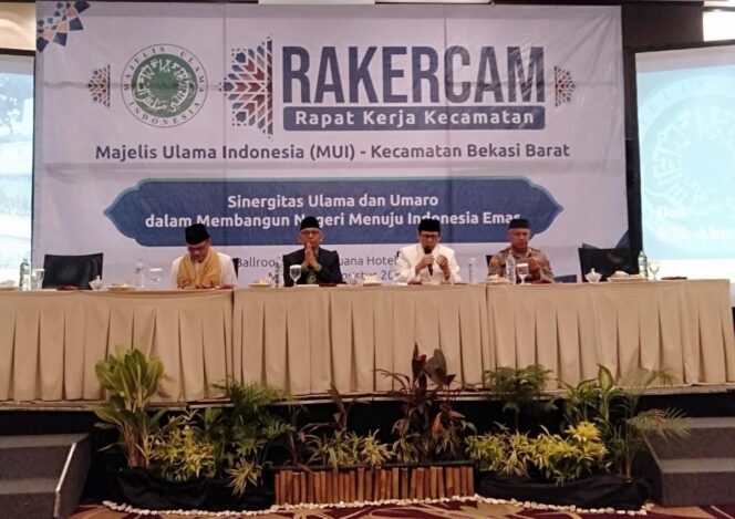 
					Kapolsek Bekasi Barat Hadiri Rakercam MUI Kecamatan Bekasi Barat untuk Perkuat Sinergitas Ulama dan Polri