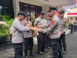 Surprise Hadiah Ulang Tahun untuk Anggota Polsek Bekasi Barat