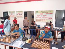 Bhabinkamtibmas Kotabaru Pantau Lomba HUT RI ke-80 di RW 02