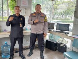 Bhabinkamtibmas Polsek Medansatria Lakukan Patroli dan Pembinaan Satpam di Sekolah