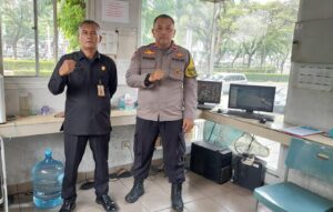 Bhabinkamtibmas Polsek Medansatria Lakukan Patroli dan Pembinaan Satpam di Sekolah