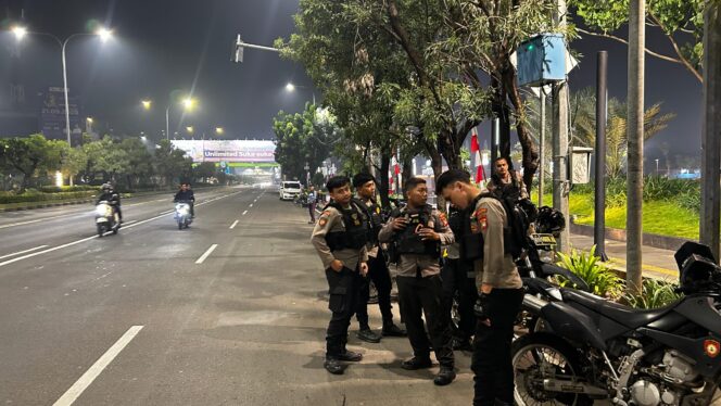 
					Tim Perintis Presisi Polres Metro Bekasi Kota Gelar Patroli Dini Hari, Cegah Kejahatan Jalanan