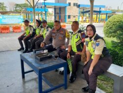 Jaga Kondusivitas, Bhabinkamtibmas Medansatria Beri Pembinaan kepada Satpam