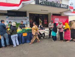 Polsek Bekasi Barat Gelar Gerakan Pangan Murah, Tawarkan Sembako dengan Harga Terjangkau
