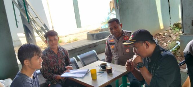 
					Antisipasi Gangguan Kamtibmas, Bhabinkamtibmas Jatiasih Patroli di SPBU Jatirasa