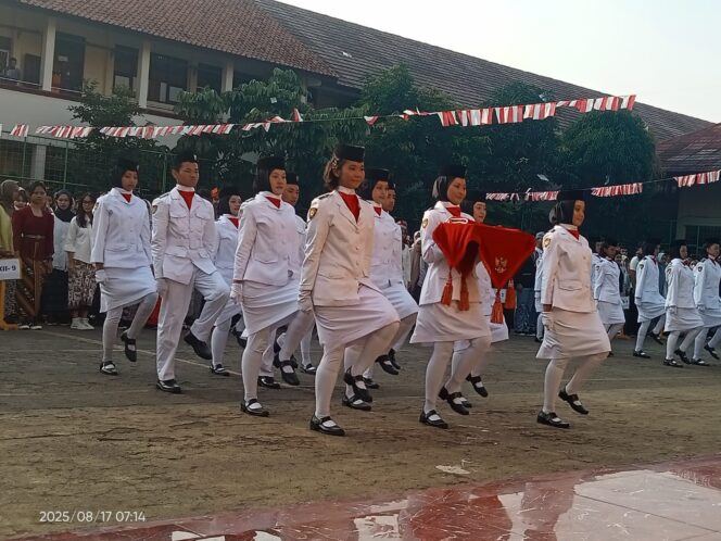 
					Usai Upacara Peringatan HUT Kemerdekaan RI Ke-80, SMAN 4 Depok Canangkan Sekolah Pelopor Pelajar Singer