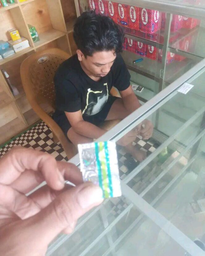 
					Toko Obat Ilegal Berkedok Kosmetik Bebas Pengawasan di Wilayah Kebon Jeruk