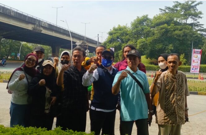 
					Ahli Waris Daam Bin Nasairin Serta Tim Kuasa Hukum Dari Kantor Advokat Alian Safri, S.H & Partners Tuntut Tanah Playover Pramuka dan Taman Kota Link In Park Rawasari Untuk Segera dibayar