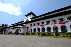 Ratusan Fungsional dilingkungan Pemerintah Propinsi Jawa Barat di Mutasi