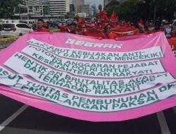 Aksi Massa Buruh Gebrak Lakukan Longmarch Di Jakarta