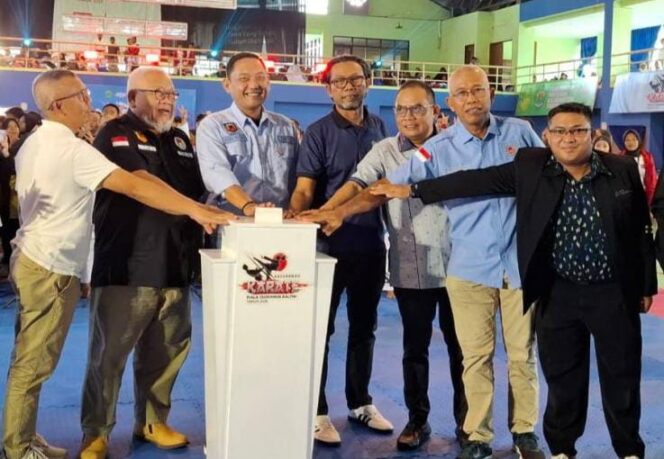 
					Karateka Se-Kaltim Ramaikan Kejuaraan Karate Piala Gubernur 2025