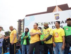 Perkuat Silaturahmi, Polisi dan Ojol Olahraga hingga Makan Bersama di Polda Riau