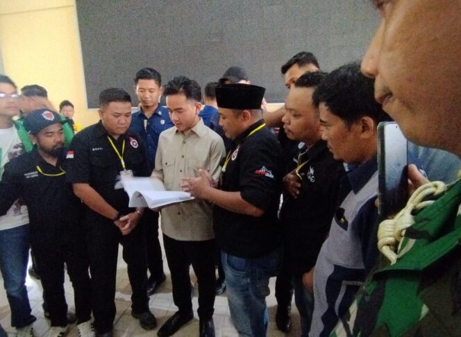 
					Ratusan Pengemudi Ojol Sampaikan Aspirasi Langsung Kepada Wapres Gibran