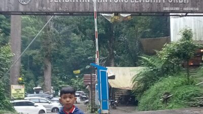 Sensasi Berjalan Di Jembatan Gantung Lembah Purba Sukabumi