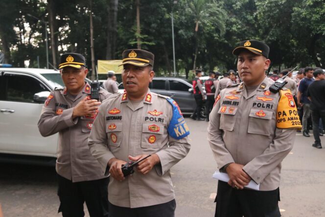 
					Polda Metro Gelar Patroli Skala Besar di Jaksel dan Jaktim, Libatkan 116 Personel