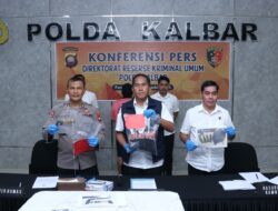 Polda Kalbar Tangkap Empat Penyusup Aksi Masa di Mapolda dan kantor DPRD Provinsi Kalbar, Bom Molotov dan Senjata Tajam Disita