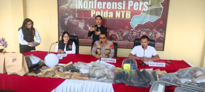 
					Polda NTB Tetapkan 20 Tersangka Kasus Pengerusakan dan Penjarahan Saat Unjuk Rasa 30 Agustus
