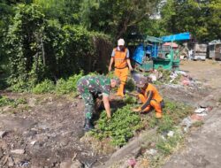 Bakti TNI Bersama PPSU, Wujud Kepedulian pada Kebersihan Lingkungan Pasar Tradisional