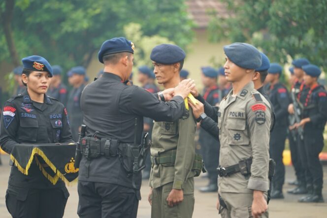 
					Wadansatlat Brimob Korbrimob Polri Pimpin Upacara Pembukaan Dikbangspes Sharp Shooter T.A. 2025