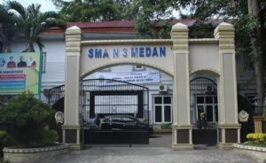 LSM Sumut Segera Laporkan Kepala SMAN 3 Medan Ke Kejaksaan, Terkait Dugaan Mark Up Dana BOS