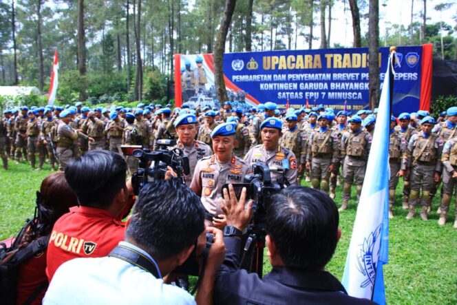 
					FPU 7 MINUSCA Siap Berangkat Ke Africa Tengah, Kadivhubinter Polri : Misi Perdamaian, Polri Terlatih