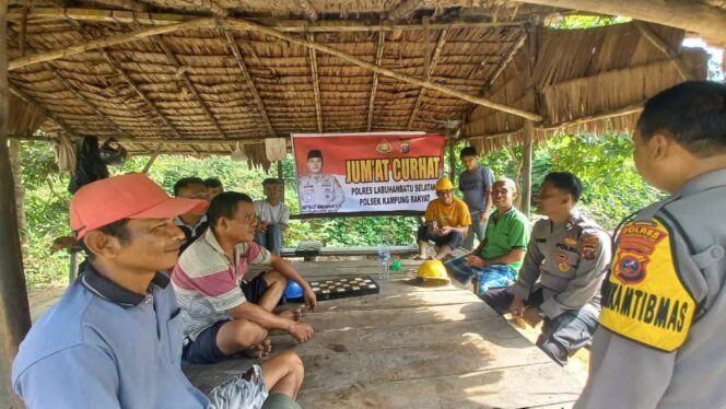 
					Polsek Kampung Rakyat Gelar Jumat Curhat, Wujudkan Sinergi Polri Dan Masyarakat