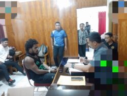 Satgas Ops Damai Cartenz Kawal Serah Terima Tersangka Anis Telenggen ke Kejaksaan Negeri Nabire