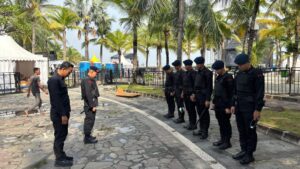 Brimob Polda Metro Jaya Pastikan Keamanan dan Kenyamanan Penonton di Awesome Skool Fest 2025 Ancol