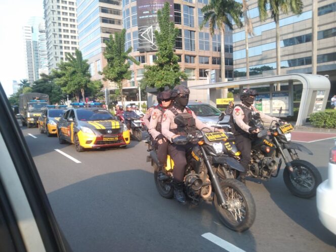 
					Polda Metro Jaya Gelar Patroli Skala Besar, 119 Personel Dibagi Dua