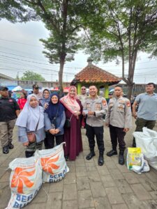 Gerakan Pangan Murah Polda Metro Jaya dan BANG JAPAR Disambut Antusias Warga Pekayon, 6 TON Beras SPHP Ludes dalam Dua Jam