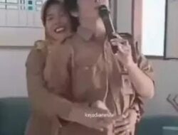 Dua Oknum Kepala Sekolah Asik Berkaraoke Ketika Jam Pelajaran Masih Berlangsung