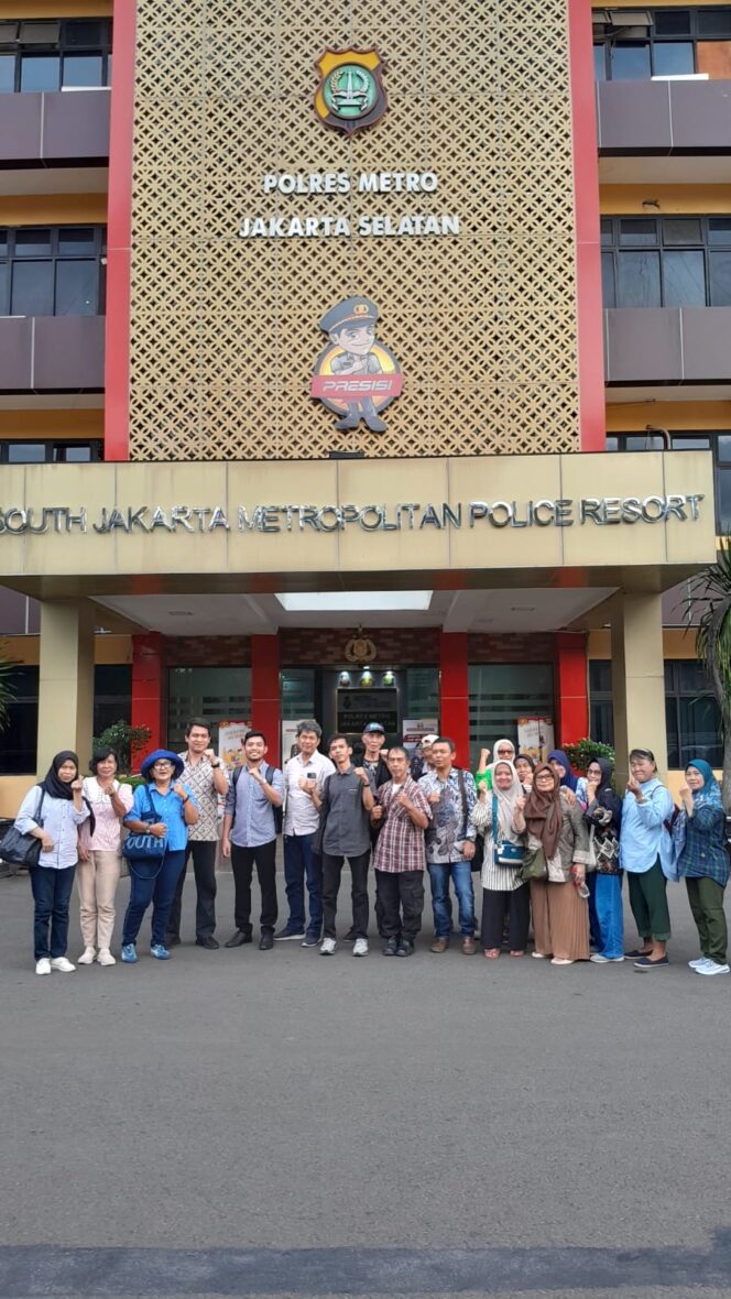 
					PBHI Jakarta Menilai Laporan Polisi ke Warga Perumahan Kostrad Berpotensi Kriminalisasi Hukum