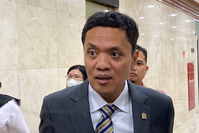 
					Komisi III DPR RI Apresiasi Polri Atas Kesuksesan Pengelolaan SPPG