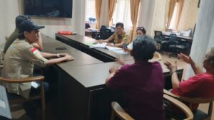 Pada Diskusi Bersama DLH Kabupaten Kutai, Warga Desa Tepian Langsat Berikan Berapa Keluhan