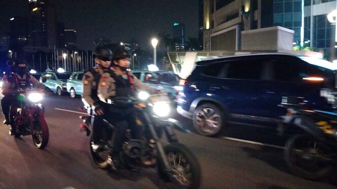 
					Polda Metro Jaya Gelar Patroli Malam, Pastikan Jakarta Aman dan Nyaman