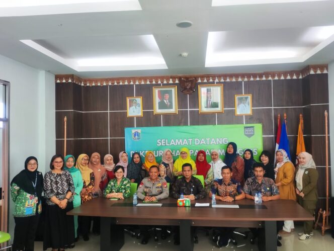 
					Polda Metro Jaya Ajak Ibu Hamil Jaga Kesehatan Lewat Penyuluhan PKK