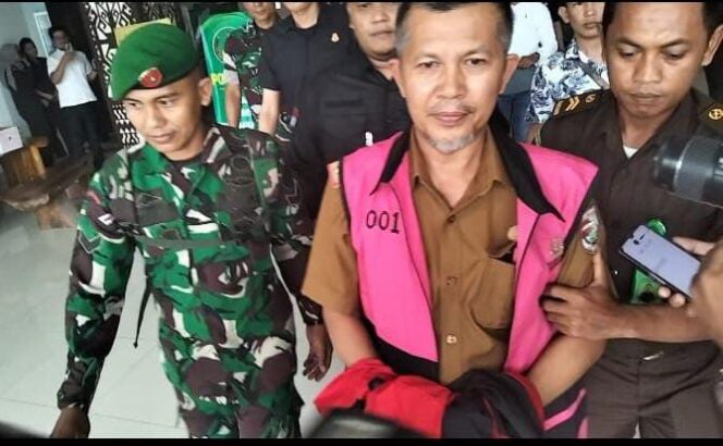 
					Penyidik Kejaksaan Negeri Tulangbawang Barat Lampung, Lakukan Penahanan Terhadap Dua Pejabat Di Pemkab Tubaba