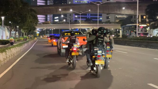 
					Polda Metro Jaya Rutin Patroli Malam, Pastikan Jakarta Aman dan Kondusif
