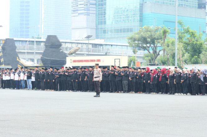 
					Apel Siaga Kamtibmas Harmoni Organisasi Kemasyarakatan dalam Jaga Jakarta, Kapolda: Sinergi Kunci Keamanan Ibu Kota