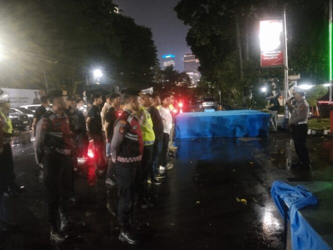 
					Polres Metro Jakarta Pusat Amankan 15 Remaja Tawuran, Sajam dan Ganja Disita