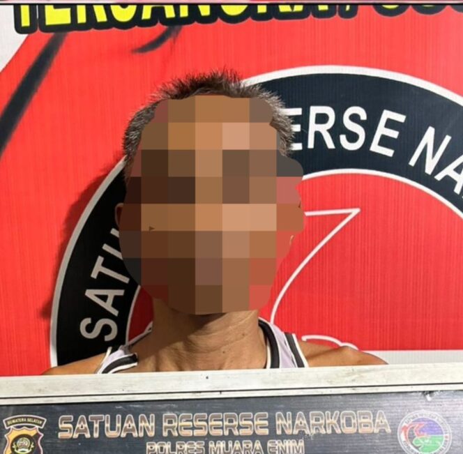 
					Tak Berkutik! Mekanik di Ujanmas Ketahuan Jadi Pengedar, Sabu Disembunyikan di Rumah