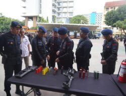 Brimob Polda Metro Jaya Gelar Apel Kesiapsiagaan Pelayanan Aksi Unras Satu Tahun Kabinet Merah Putih