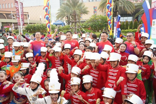 
					Ribuan Peserta Meramaikan MAG Run ke-9 Tahun 2025 di Mall Artha Gading