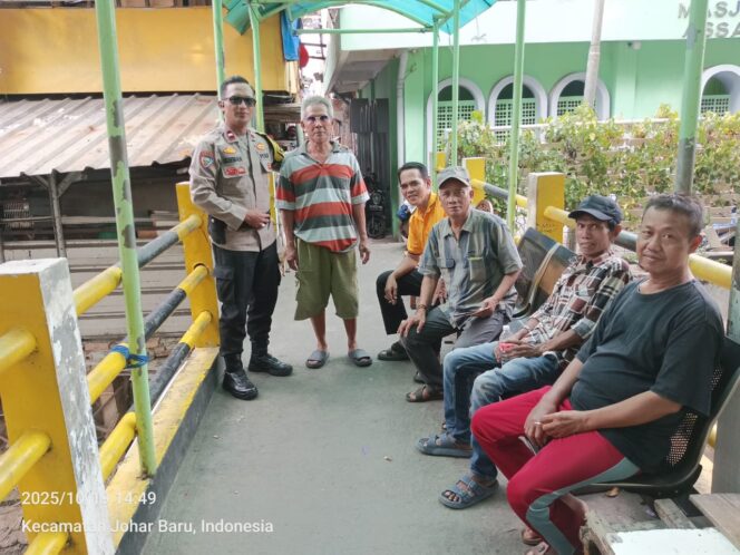 
					Cooling System dan Sambang Warga, Bhabinkamtibmas Kampung Rawa Perkuat Deteksi Dini Gangguan Kamtibmas