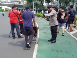 Personel Patmor Menteng Pantau Keamanan CFD Bundaran HI, Imbau Warga Waspadai Aksi Copet dan Jambret