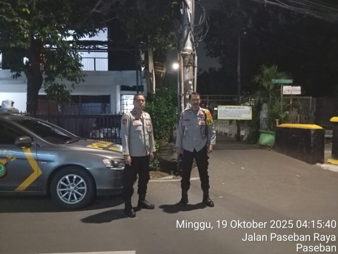 
					Warga Tidur Nyenyak, Polisi Senen Siaga Patroli Tengah Malam