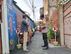Door to Door Bhabinkamtibmas: Bangun Kesadaran Warga Jaga Kampung