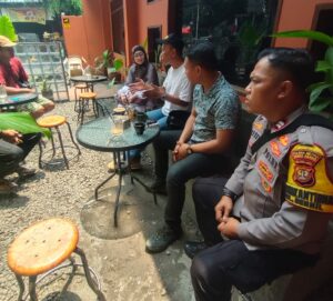 Polisi Ajak Ketua RW 07, Ketua RT dan Warga Bendungan Hilir “Jaga Jakarta dan Jaga Wilayah”