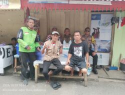 Patroli dan Door to Door, Bhabinkamtibmas Kampung Rawa Ajak Warga RT 07 RW 06 Jaga Kamtibmas